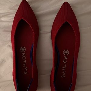 NEVER WORN: rothys pointed chili red 8.5